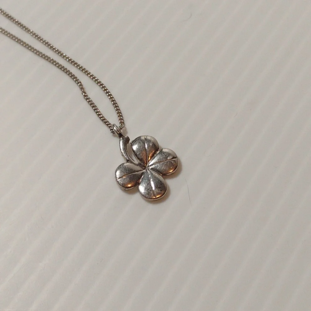 925 Sterling Silver Four Leaf Clover Pendant Necklace Approx 20" Total Length - Picture 7 of 7